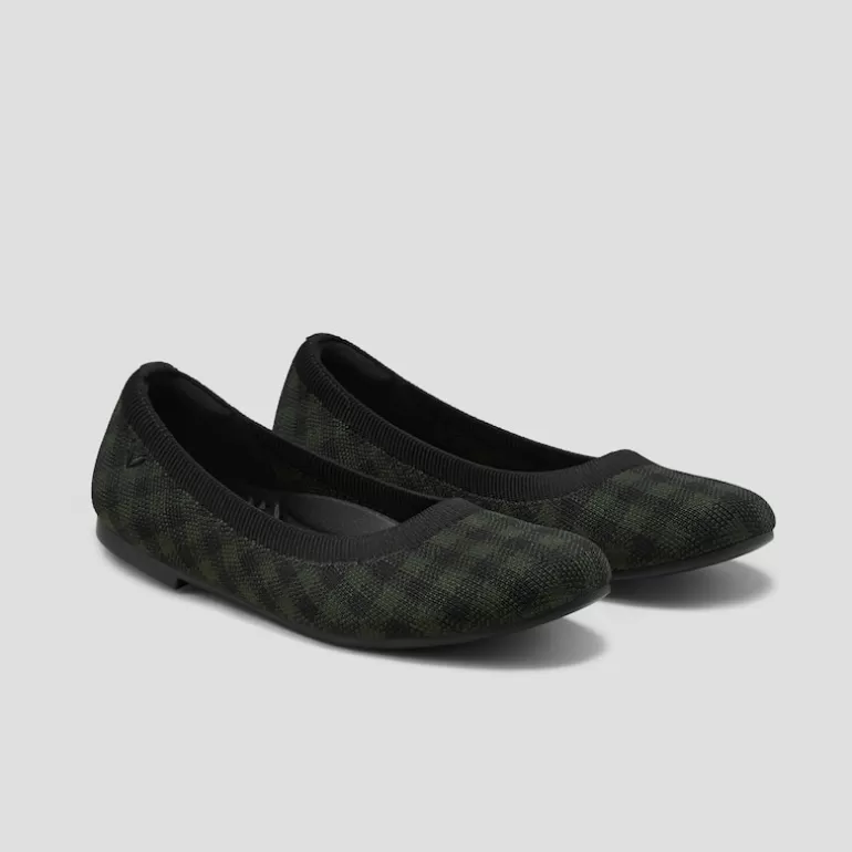 VIVAIA Claire | Claire Round-Toe Flats In |