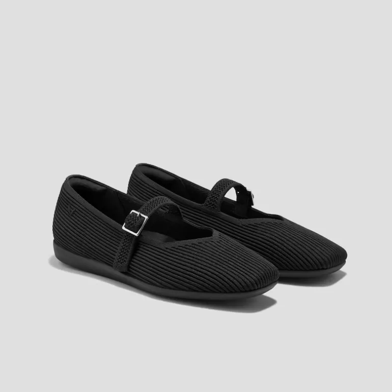 VIVAIA Walker | Mary-Jane | Margot Walker Mary-Jane Lightweight Square-Toe Mary-Jane In |